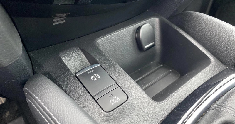 Nissan Qashqai cena 92900 przebieg: 58280, rok produkcji 2020 z Grójec małe 301
